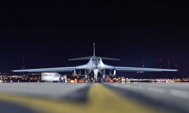 Força Aérea dos EUA envia bombardeiros B-1 sobre o Mar da China como mensagem à China