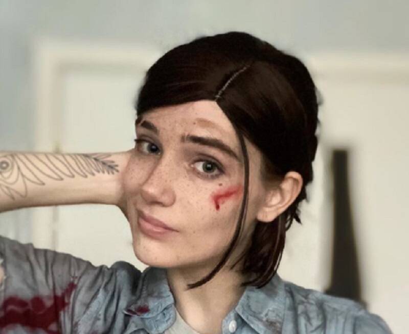 Cosplayer impressiona com recriação perfeita de Ellie, de "The Last of Us Part II"