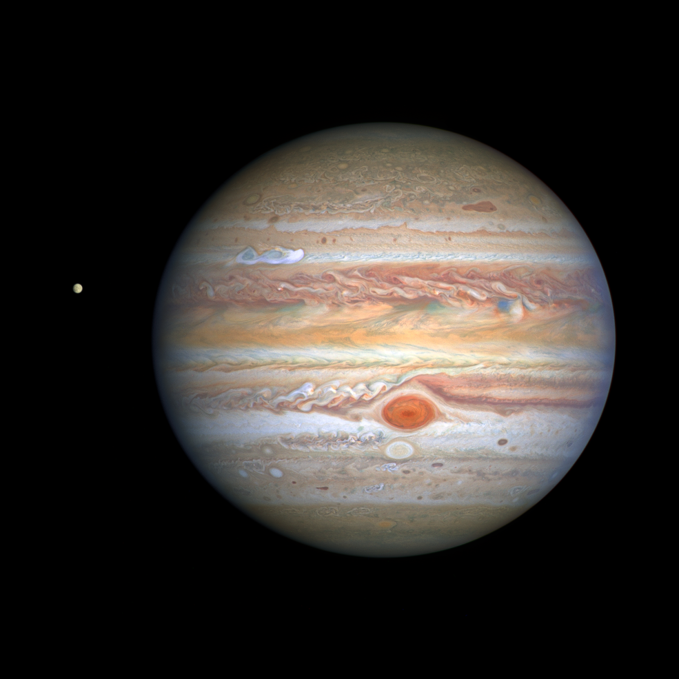 Hubble flagra tempestade se formando em Júpiter