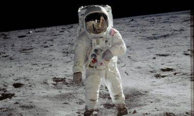 Nasa quer levar primeira mulher para a Lua em 2024