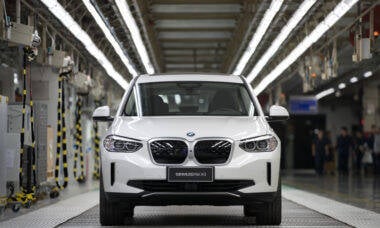 BMW inicia produção do SUV elétrico iX3