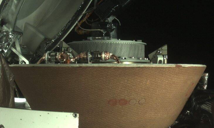 OSIRIS-REx completa manobra para armazenar amostras do asteroide Bennu