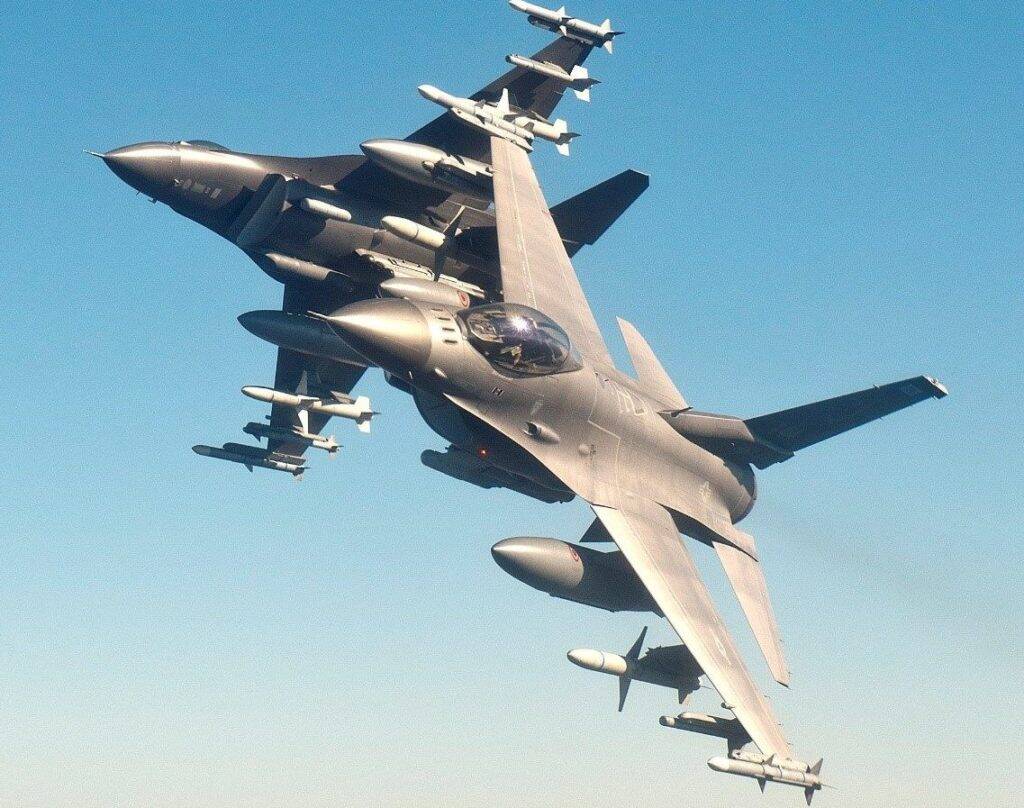 EUA irão doar caças F-16 para a Bulgária