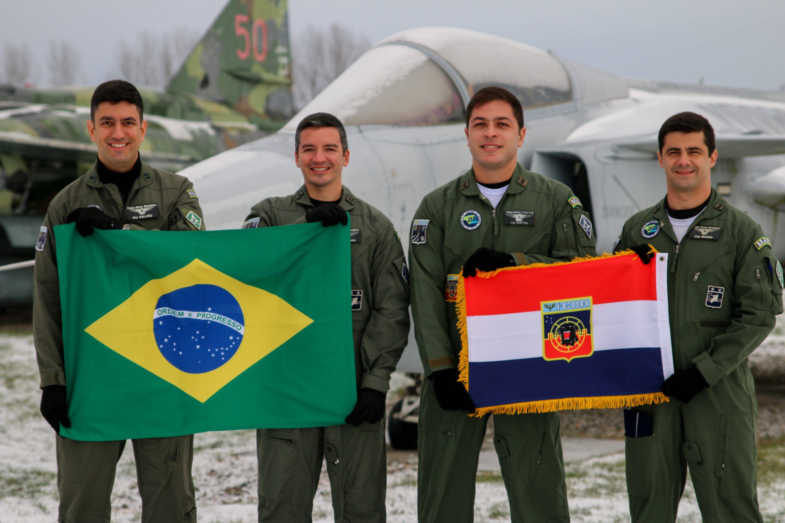 Quatro pilotos do Primeiro Grupo de Defesa Aérea (1º GDA) - Esquadrão Jaguar iniciaram no último dia 18 de janeiro a formação operacional da aeronave Gripen