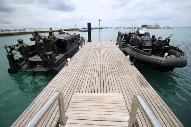 Marinha apresenta novas lanchas blindadas de patrulha