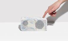 Gomi Speaker: caixa de som com plástico e baterias recicladas promete até 20h de música