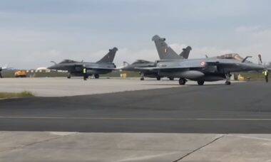 Força Aérea da Índia completa seu 1º esquadrão de caças Dassault Rafale