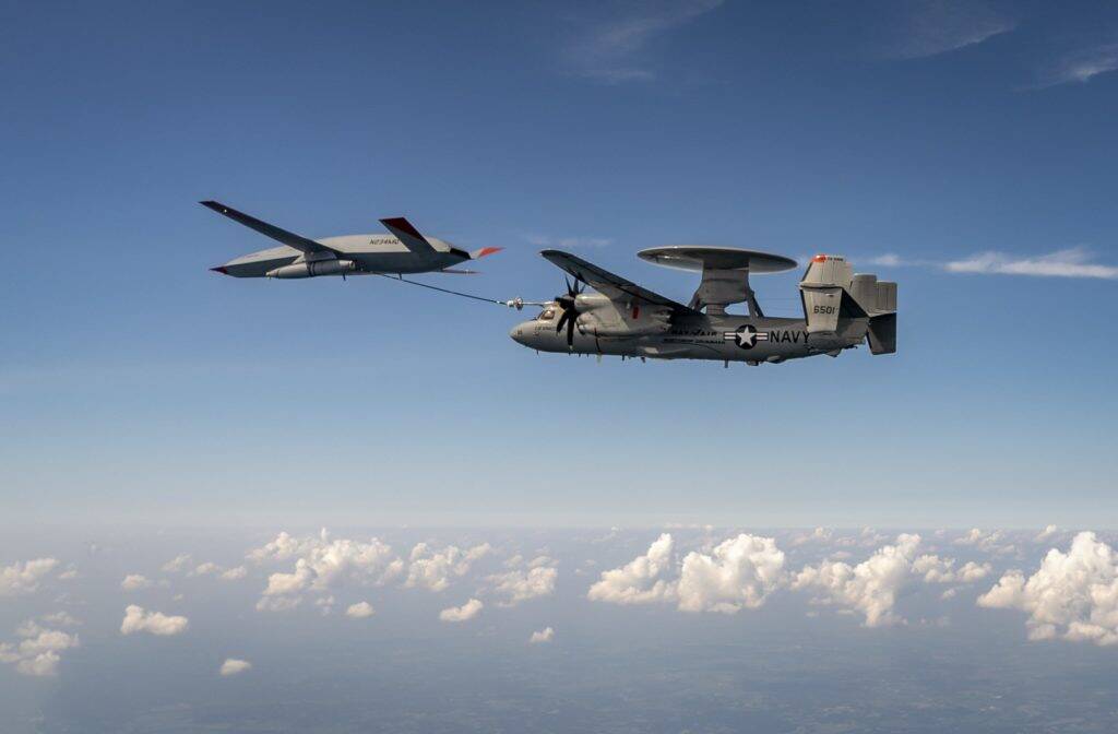 Marinha dos EUA completa missão de reabastecimento aéreo usando drone