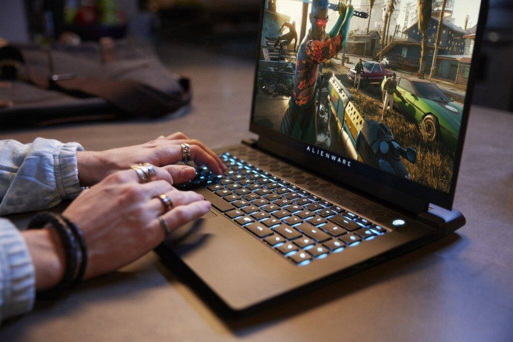 Dell lança notebook gamer Alienware M15 com fabricação local