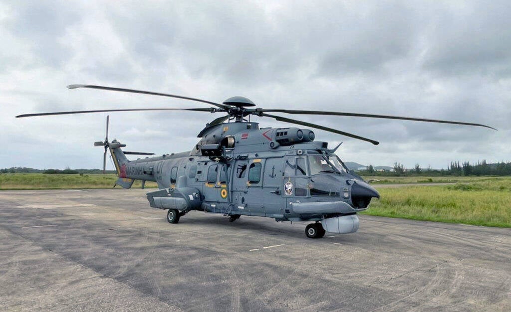 Marinha recebe seu 1º helicóptero Super Cougar AH-15B