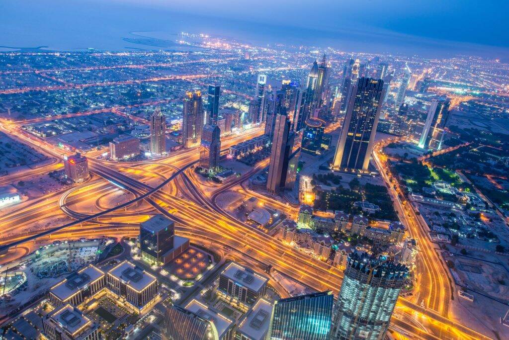 Governo de Dubai se torna primeiro do mundo livre de papéis