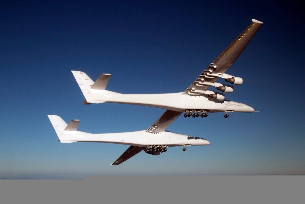 Avião gigante "Roc" avança em programa de testes em voo
