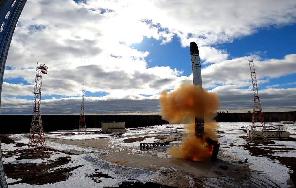 Saiba mais sobre o Sarmat, o míssil intercontinental lançado pela Rússia nesta quarta (20)