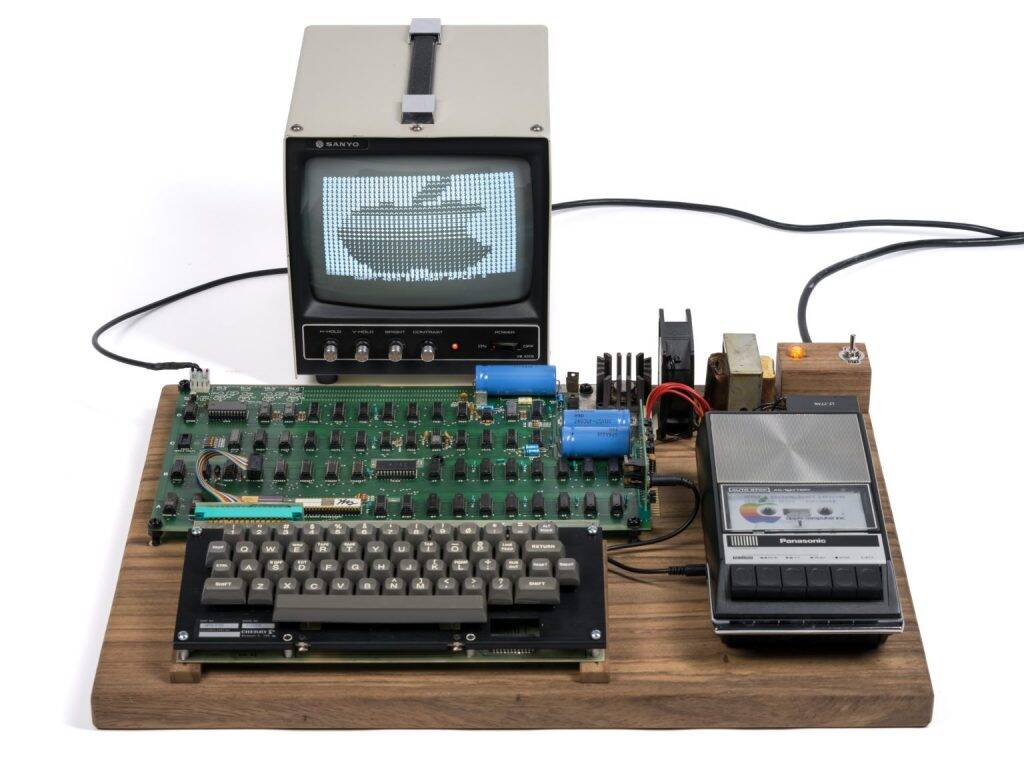 Computador Apple-1 com autógrafo de Steve Wozniak vai a leilão