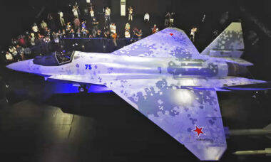 Caça Sukhoi Su-75 Checkmate fará primeiro voo em 2024