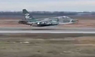 Vídeo: Su-25 russo faz pouso de emergência sem trem de pouso após ser atingido por míssil ucraniano